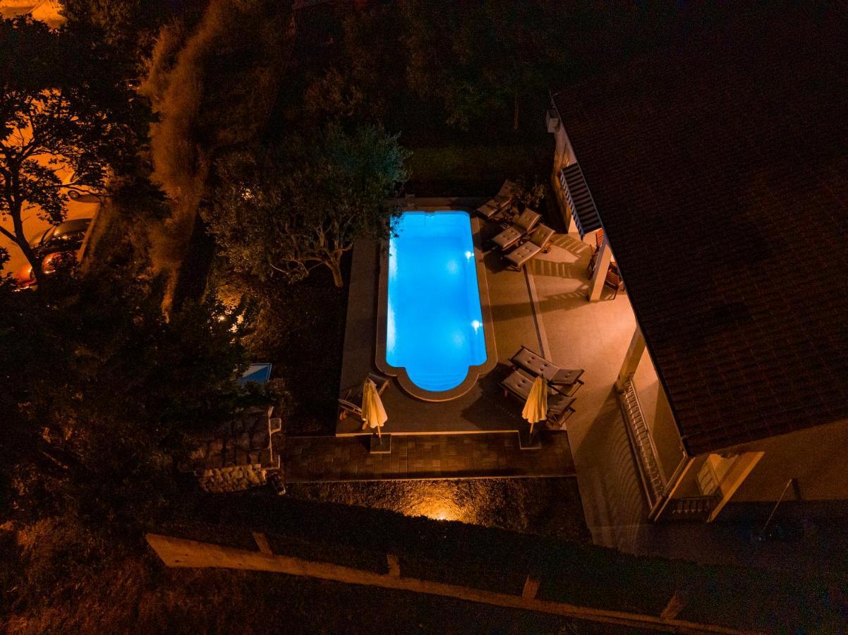 Villaer Sviba *